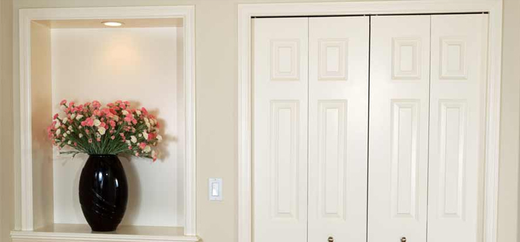 residential closet door repair in Rancho San Diego